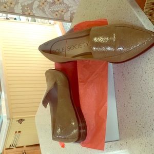 Soul Society gold loafers size 8.